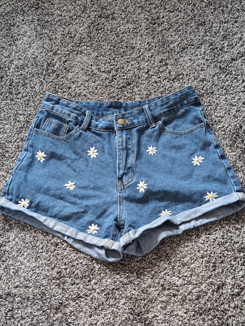 SHEIN Blue Denim Daisy Appliqué Shorts